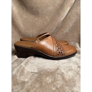 Clarks Mules Brown Leather Karina Slides Clogs Cut Out 78435 Flaking Womens 8.5M